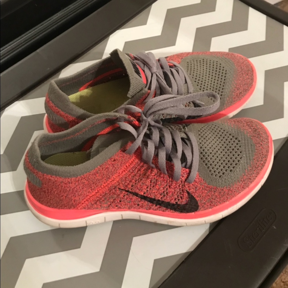 Nike Flyknit size 6.5